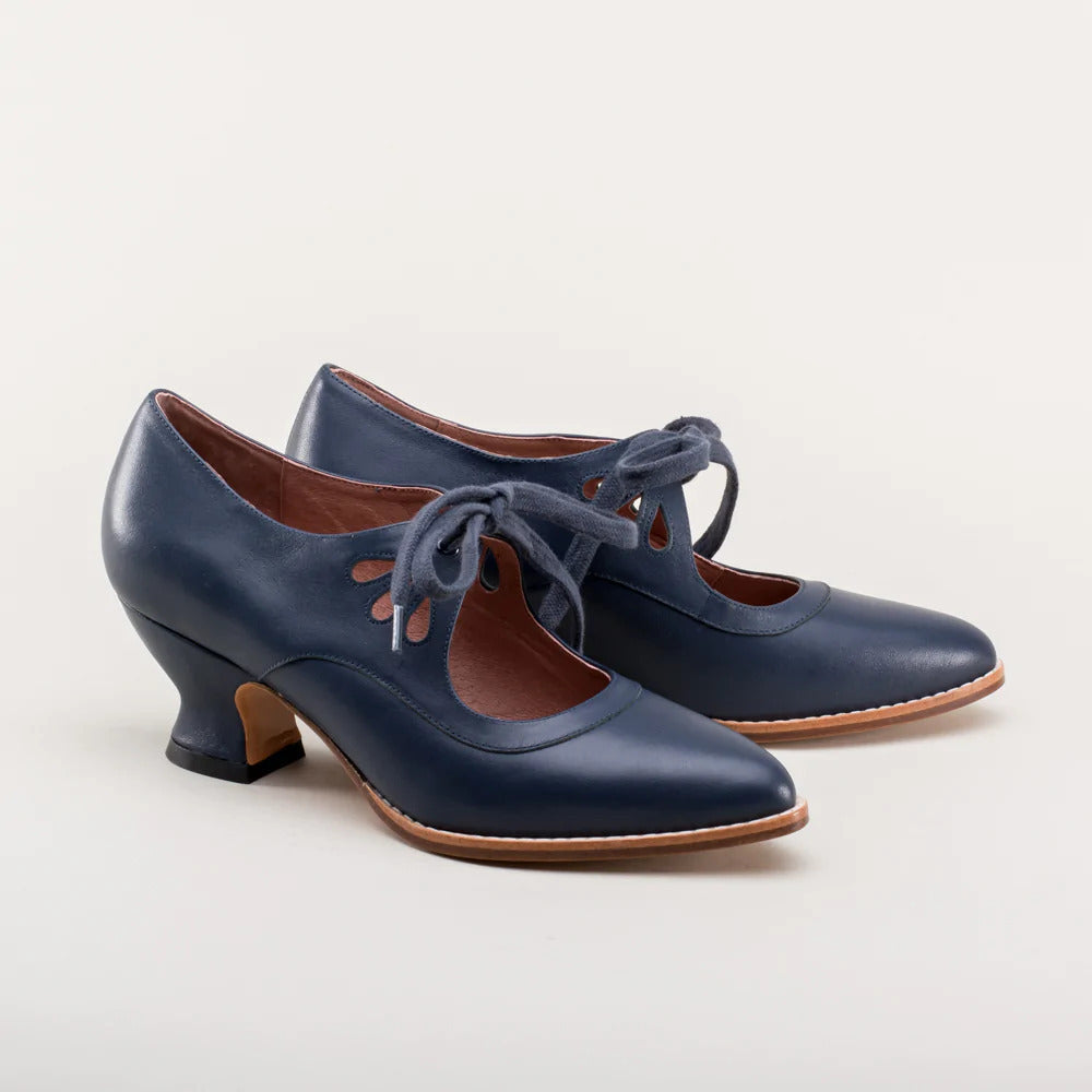 Women’s Vintage Lace-Up Shoes | Heeled