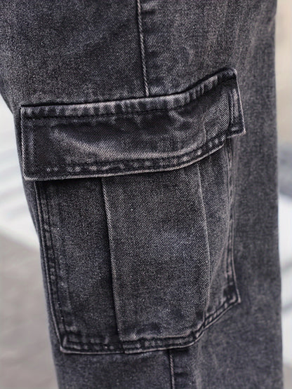 Loose Fit Flap Pocket Jeans