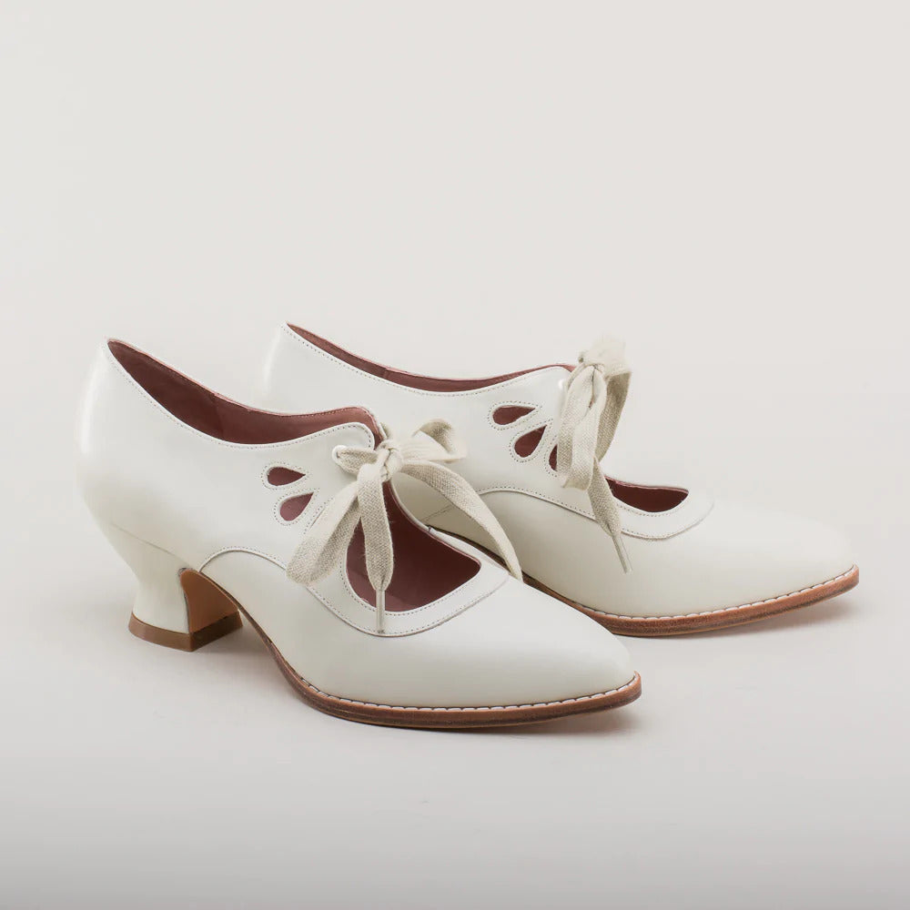 Women’s Vintage Lace-Up Shoes | Heeled