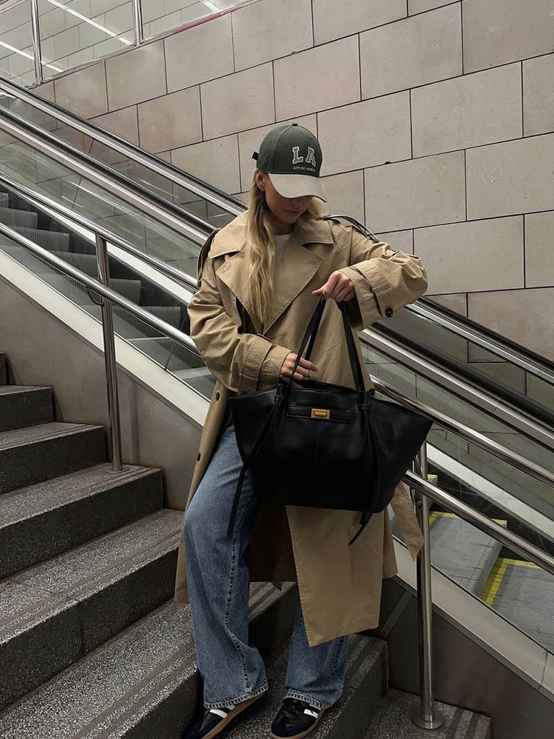 Women’s Leather Tote Shoulder Bag with Structured Design for Everyday Use