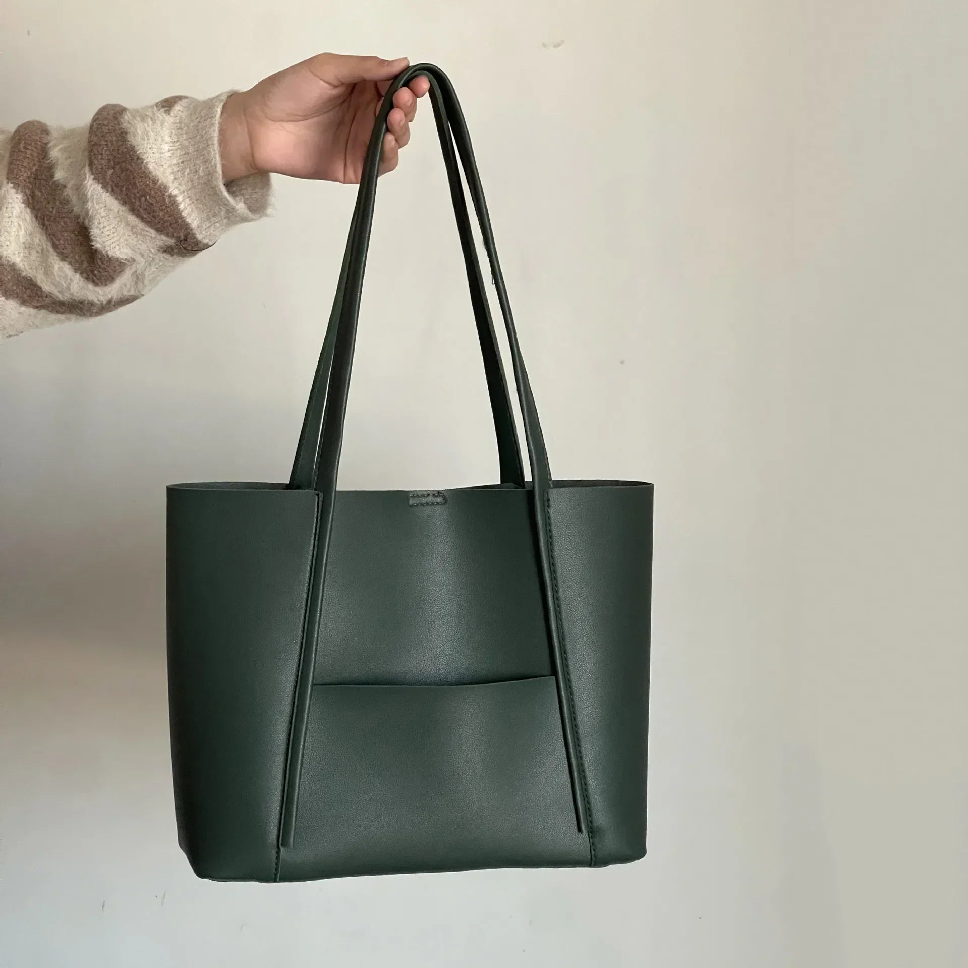 Women’s Leather Tote Bag for Everyday Use