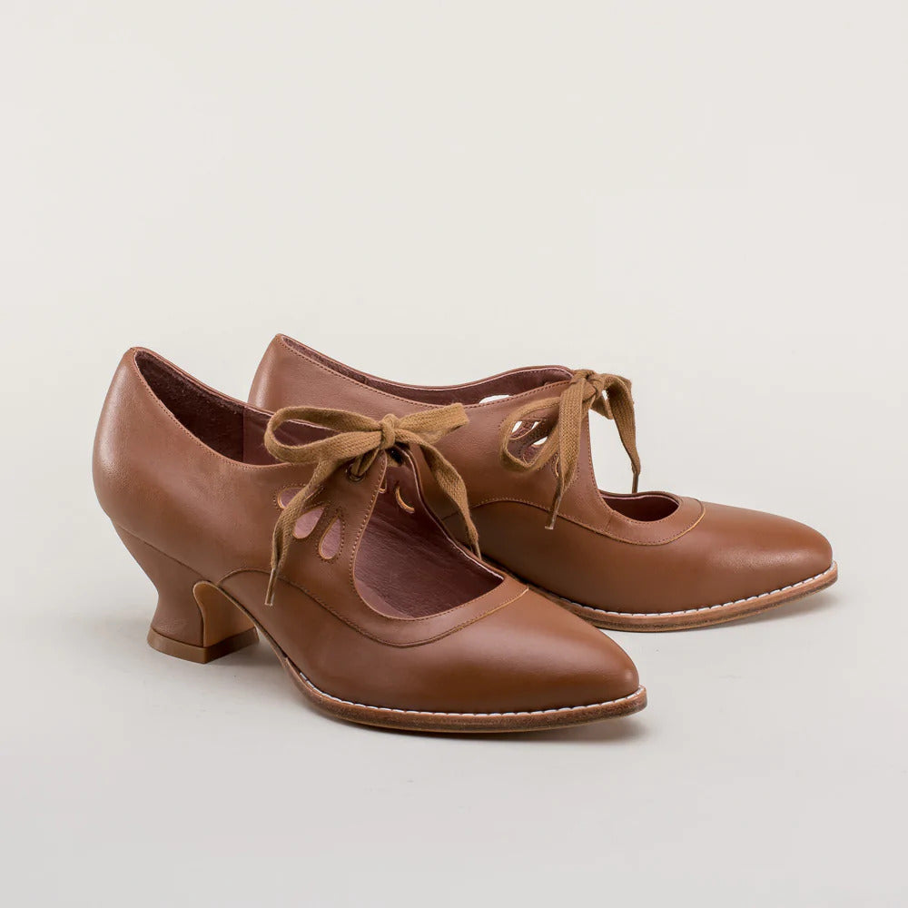 Women’s Vintage Lace-Up Shoes | Heeled