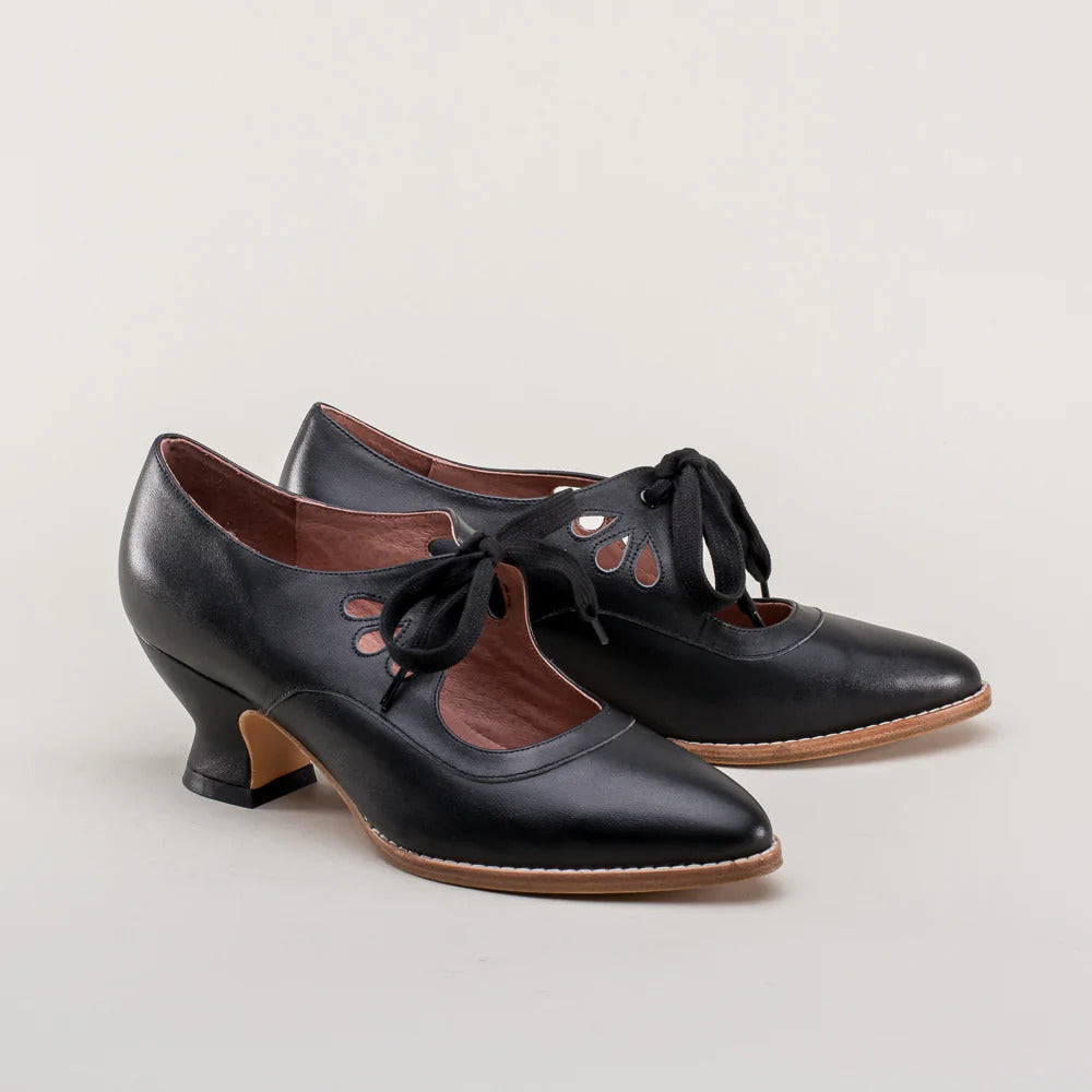 Women’s Vintage Lace-Up Shoes | Heeled