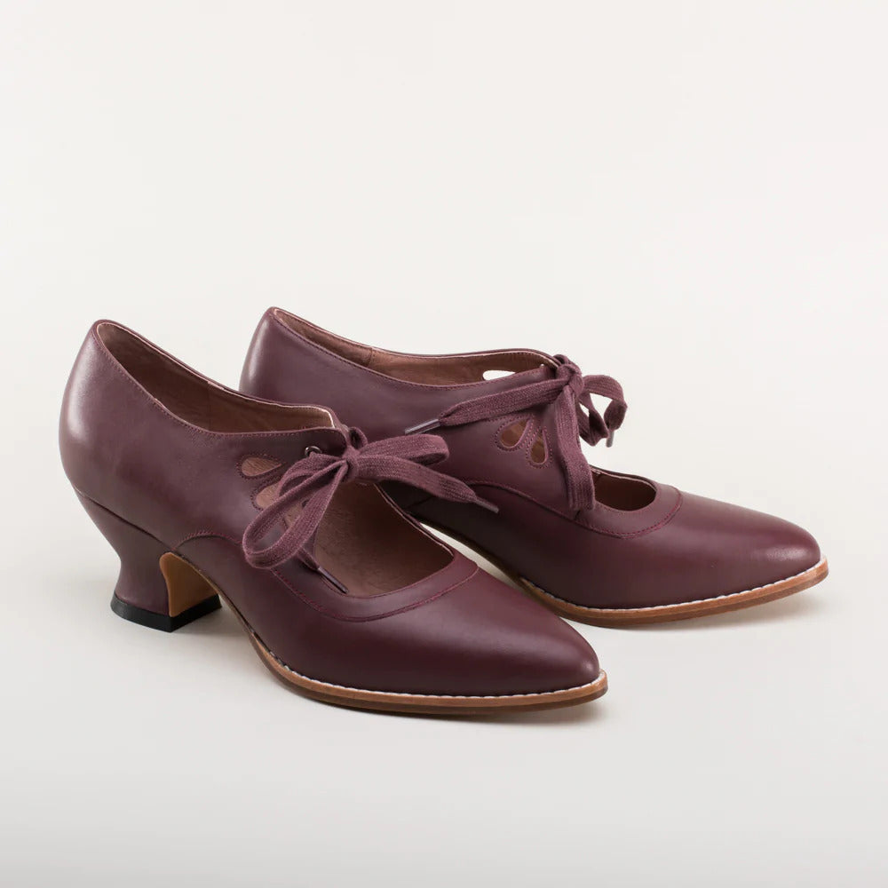 Women’s Vintage Lace-Up Shoes | Heeled