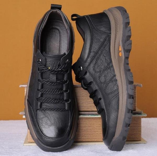 Men’s Leather Walking Shoes with Cushioned Sole for Winter